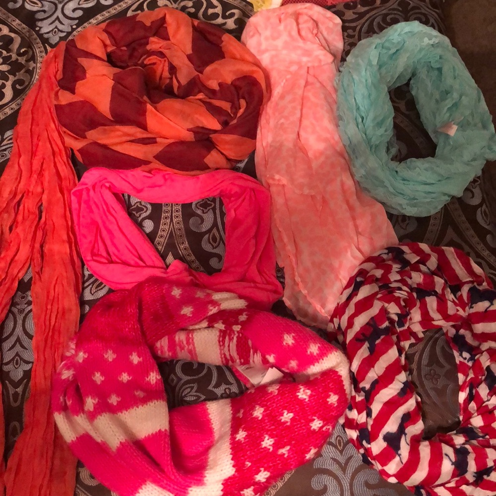 Women’s Scarves